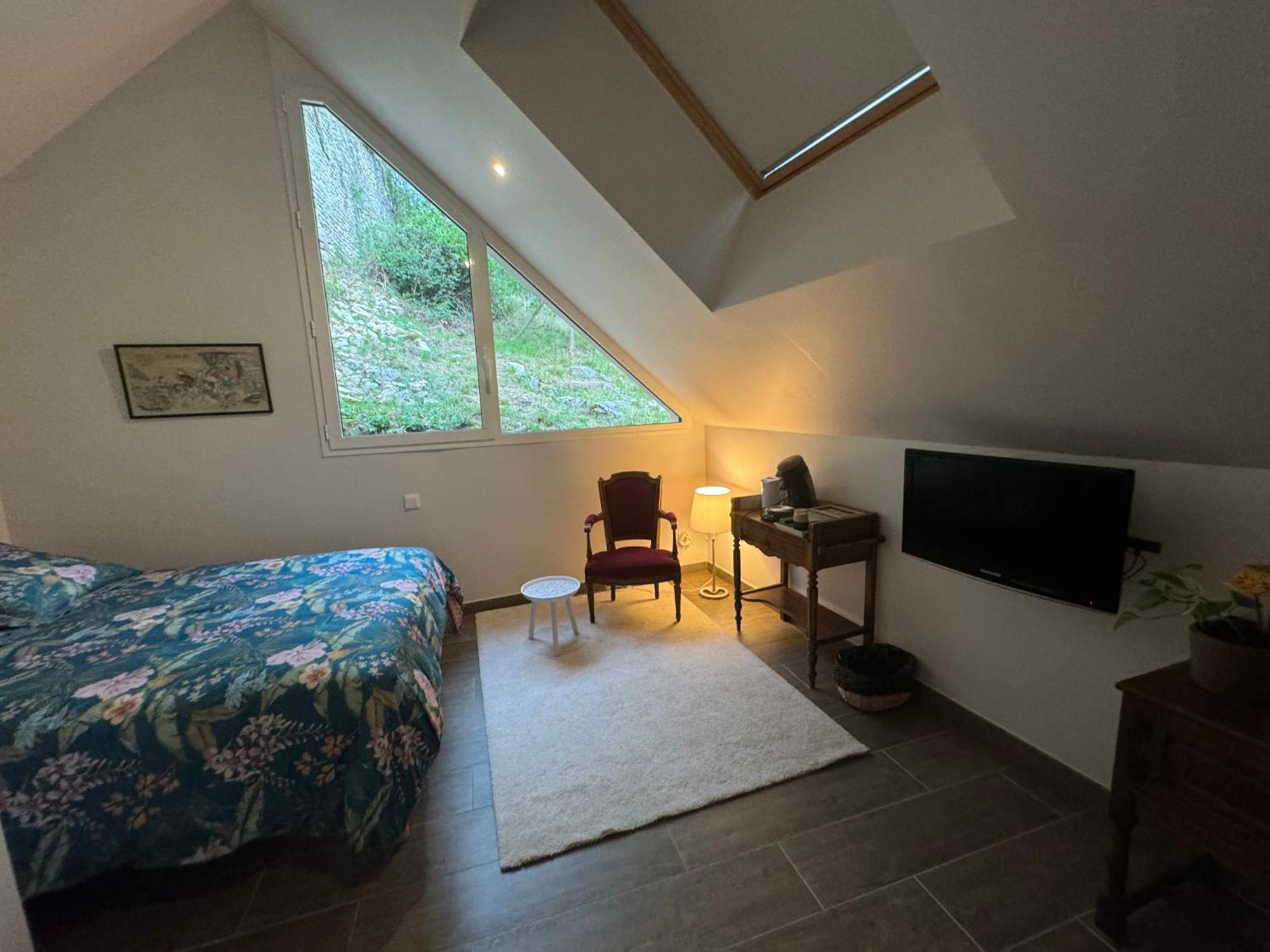 Chambre Avec Acces Jacuzzi Plombieres-les-Dijon Ngoại thất bức ảnh